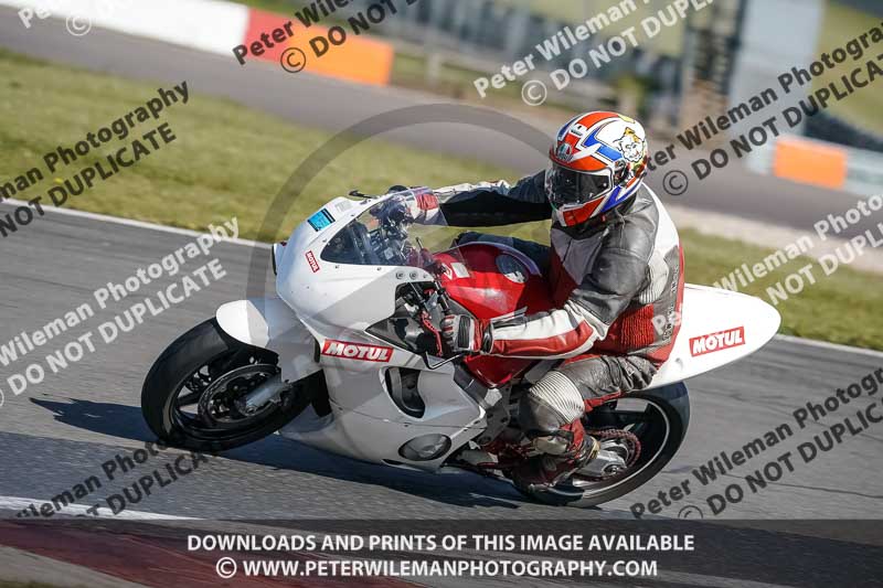 donington no limits trackday;donington park photographs;donington trackday photographs;no limits trackdays;peter wileman photography;trackday digital images;trackday photos